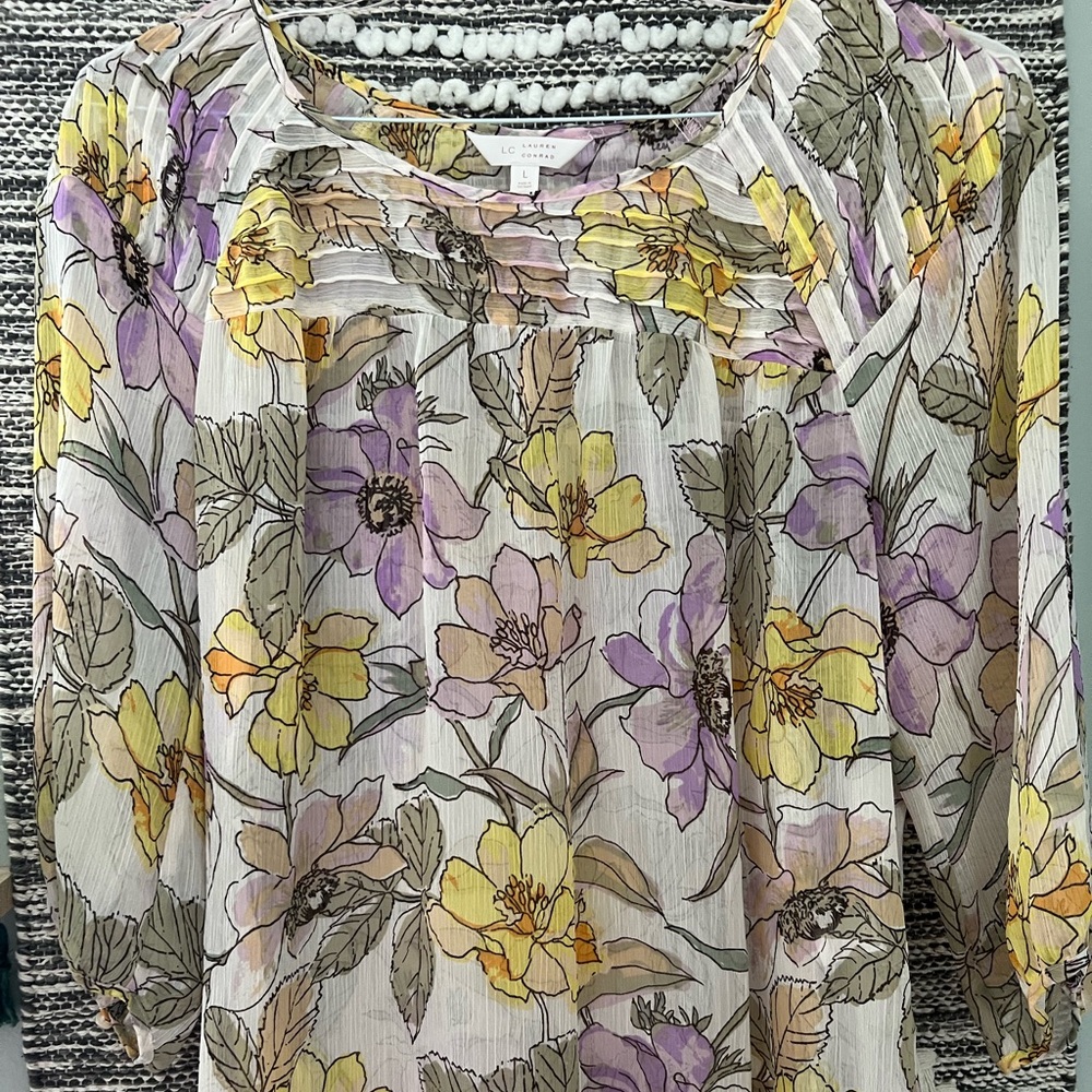 Women’s Blouse